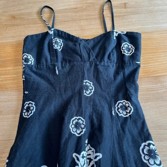 Black and White Floral Midi Sundress, Boutique European Brand, Size 4 - Picture 7 of 7